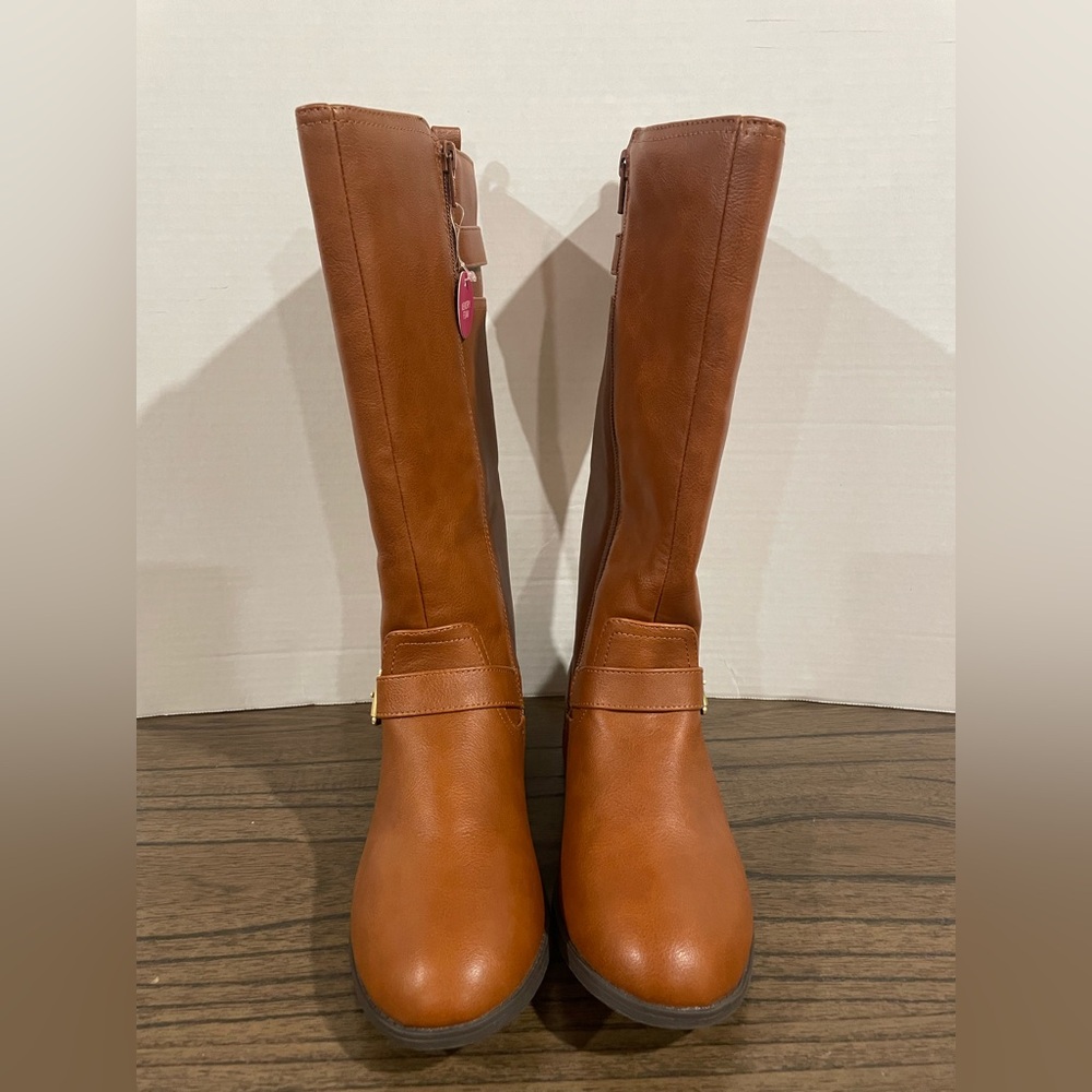 Memory foam boots size 5